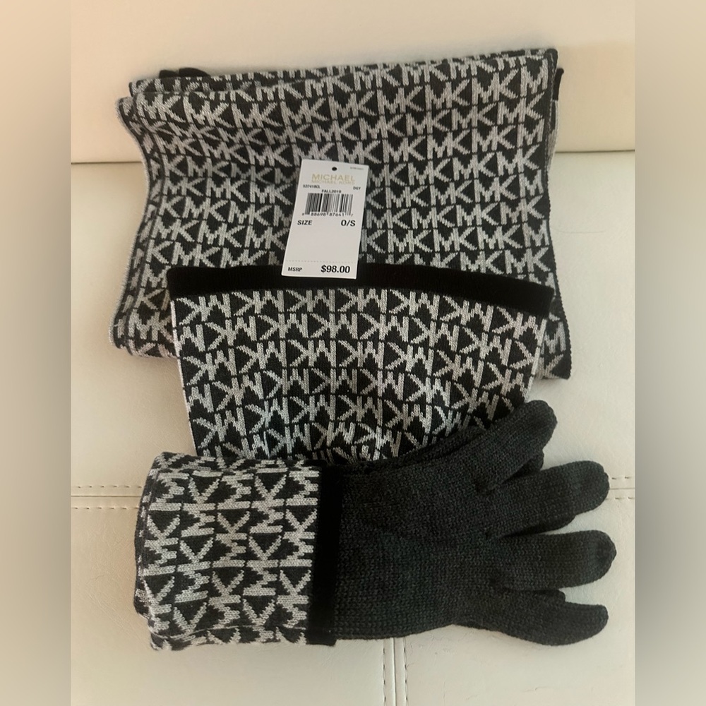 Michael Kors Monogram Black and Gray Women’s Gloves, Hat & Scarf Set